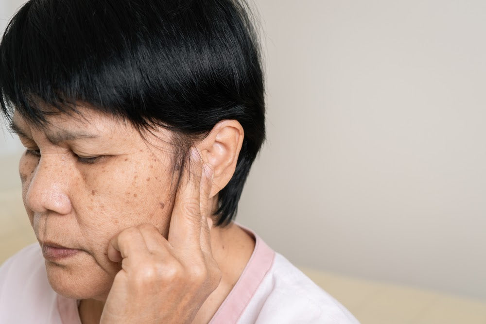 How Hearing Aids Can Remedy the Adverse Effects of Hearing Loss in Adults